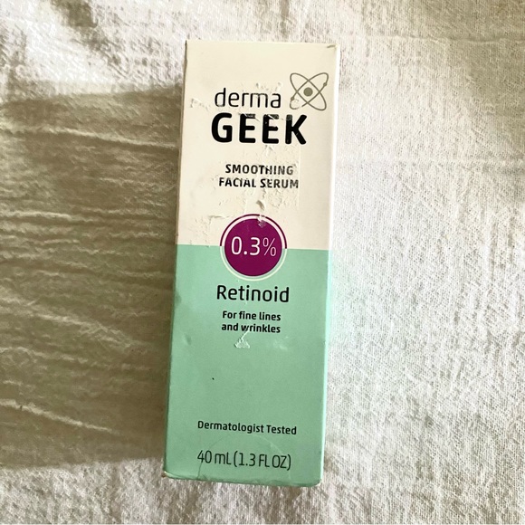 Derma Geek Other - Derma Geek Smoothing Facial Serum Retinoid 0.3% 1.3 fl oz